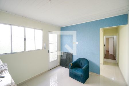 Casa de condomínio para alugar com 70m², 2 quartos e sem vagaSala e cozinha