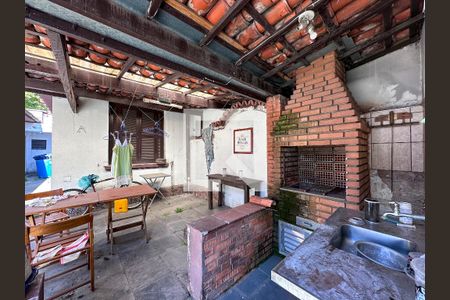 Casa à venda com 405m², 4 quartos e 4 vagasChurrasqueira