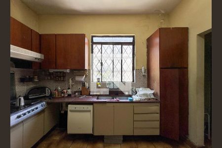 Casa à venda com 405m², 4 quartos e 4 vagasCozinha