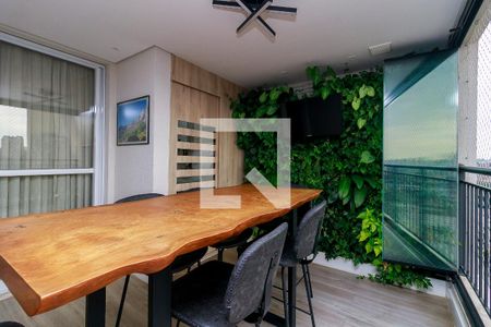 Apartamento à venda com 83m², 2 quartos e 2 vagasSala - Varanda