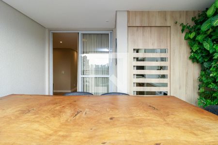 Apartamento à venda com 83m², 2 quartos e 2 vagasSala - Varanda