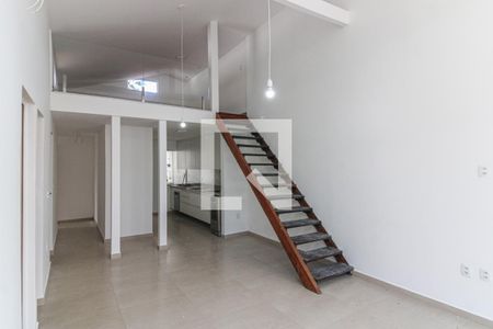 Casa de condomínio à venda com 180m², 3 quartos e 1 vagaSala