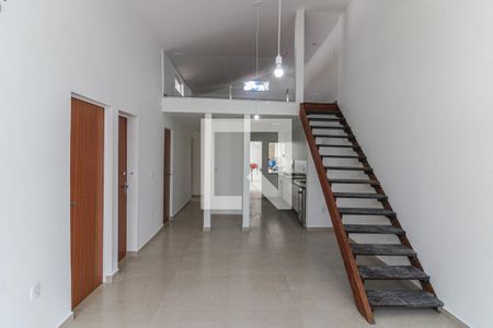 Sala de casa de condomínio à venda com 3 quartos, 180m² em Vargem Pequena, Rio de Janeiro