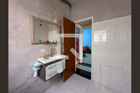 Casa à venda com 225m², 3 quartos e 2 vagasBanheiro