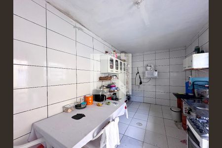 Casa à venda com 225m², 3 quartos e 2 vagasCozinha