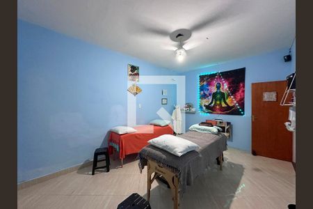 Casa à venda com 225m², 3 quartos e 2 vagasQuarto 2