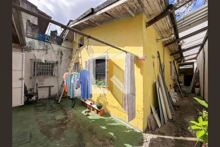 Casa à venda com 225m², 3 quartos e 2 vagasQuintal