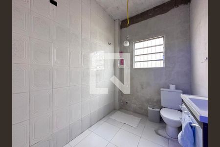 Casa à venda com 225m², 3 quartos e 2 vagasBanheiro