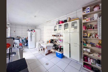 Casa à venda com 225m², 3 quartos e 2 vagasCozinha