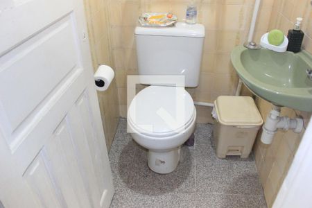 Casa à venda com 112m², 3 quartos e 3 vagasBanheiro 2