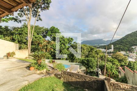 Casa de condomínio à venda com 650m², 2 quartos e 1 vagaÁrea externa