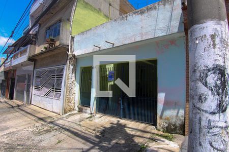 Casa à venda com 250m², 2 quartos e 1 vagaFachada