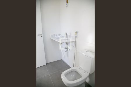 Apartamento à venda com 90m², 2 quartos e sem vagaBanheiro da Suíte