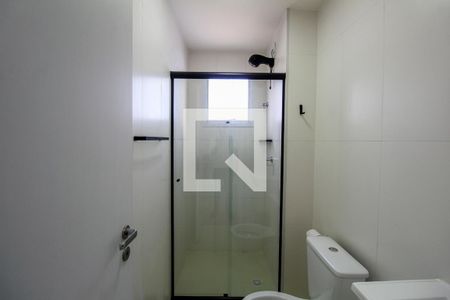 Banheiro  de apartamento para alugar com 1 quarto, 41m² em Jardim Avelino, São Paulo