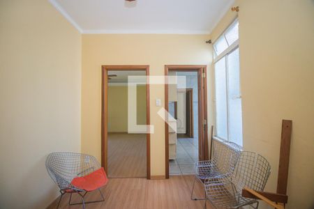 Corerdor de apartamento para alugar com 3 quartos, 110m² em Rio Branco, Porto Alegre