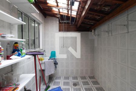 Casa de condomínio para alugar com 86m², 2 quartos e 1 vagaÁrea de Serviço