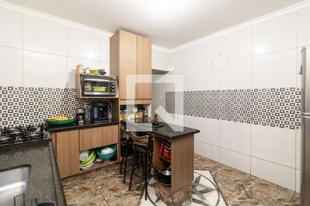 Casa à venda com 190m², 4 quartos e 2 vagas Casa à venda com 190m², 4 quartos e 2 vagasCozinha