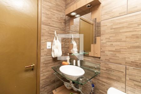 Casa à venda com 190m², 4 quartos e 2 vagas Casa à venda com 190m², 4 quartos e 2 vagasBanheiro 1