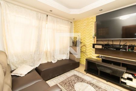 Sala de casa à venda com 4 quartos, 190m² em Vila Ré, São Paulo