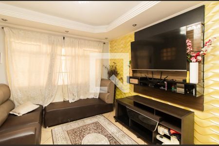 Sala de casa à venda com 4 quartos, 190m² em Vila Ré, São Paulo