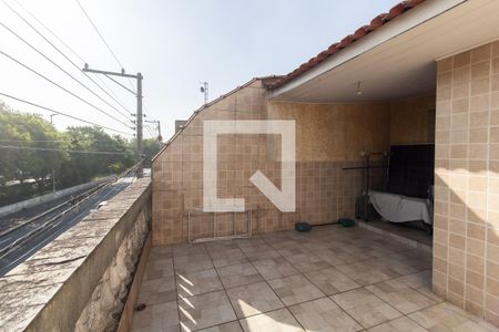 Casa à venda com 190m², 4 quartos e 2 vagas Casa à venda com 190m², 4 quartos e 2 vagasVaranda do Quarto 1