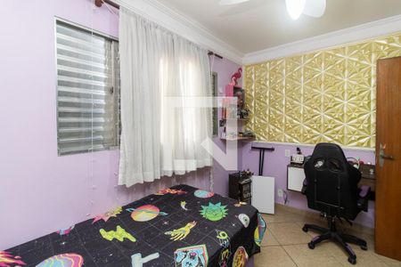 Casa à venda com 190m², 4 quartos e 2 vagas Casa à venda com 190m², 4 quartos e 2 vagasQuarto 2