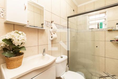 Casa à venda com 190m², 4 quartos e 2 vagas Casa à venda com 190m², 4 quartos e 2 vagasBanheiro 2