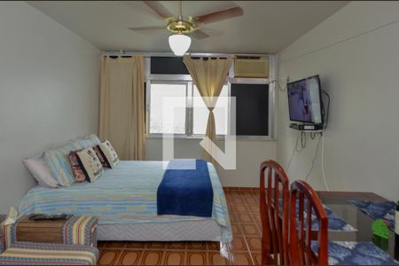 Sala/Quarto de apartamento para alugar com 1 quarto, 40m² em Vargem Grande, Rio de Janeiro