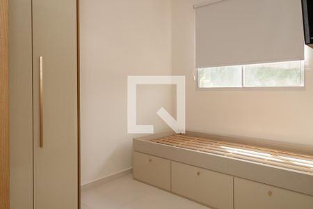 Quarto 2 de apartamento para alugar com 2 quartos, 42m² em Vila Santos, São Paulo