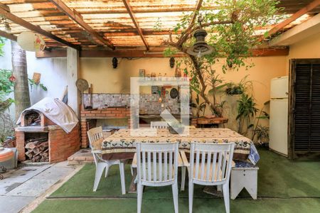 Casa para alugar com 400m², 5 quartos e 3 vagas Casa para alugar com 400m², 5 quartos e 3 vagasChurrasqueira