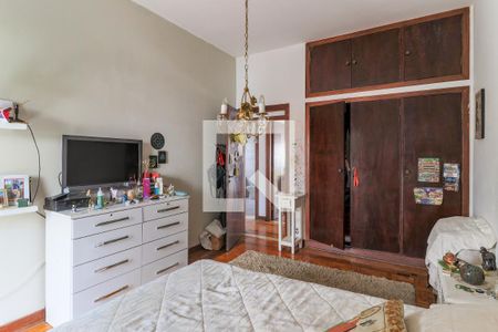 Casa para alugar com 400m², 5 quartos e 3 vagas Casa para alugar com 400m², 5 quartos e 3 vagasQuarto 2