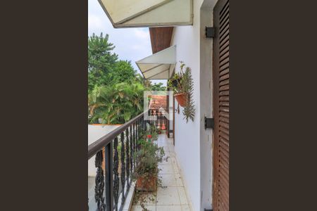 Casa para alugar com 400m², 5 quartos e 3 vagas Casa para alugar com 400m², 5 quartos e 3 vagasVaranda dos Quarto 1 e 2