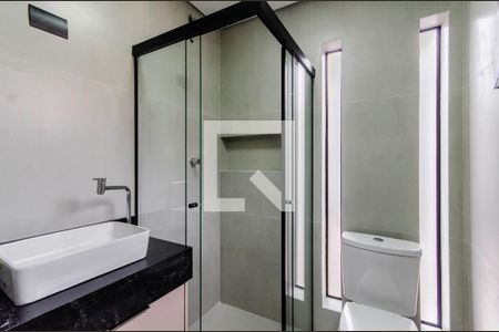 Casa à venda com 200m², 4 quartos e 2 vagasBanheiro da Suíte 4