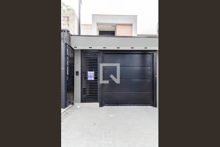 Casa à venda com 200m², 4 quartos e 2 vagasFachada