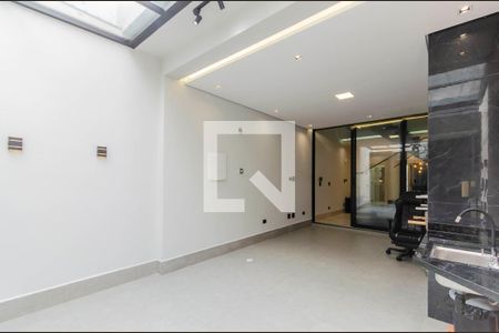 Casa à venda com 200m², 4 quartos e 2 vagasGaragem/Churrasqueira