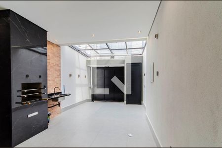 Casa à venda com 200m², 4 quartos e 2 vagasGaragem/Churrasqueira