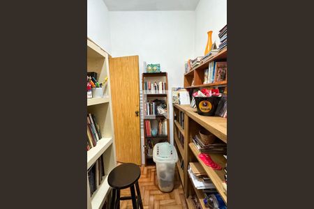 Apartamento à venda com 55m², 1 quarto e 1 vaga Apartamento à venda com 55m², 1 quarto e 1 vagaQuarto de Serviço