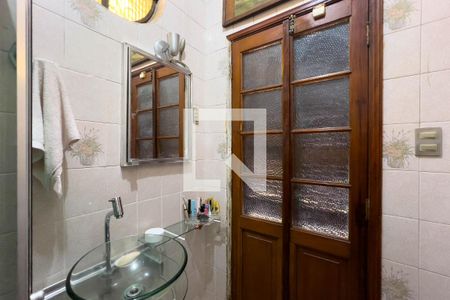 Casa à venda com 200m², 3 quartos e 2 vagas Casa à venda com 200m², 3 quartos e 2 vagasBanheiro do quarto 1