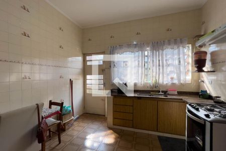 Casa à venda com 200m², 3 quartos e 2 vagas Casa à venda com 200m², 3 quartos e 2 vagasCozinha