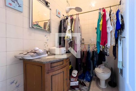 Casa à venda com 200m², 3 quartos e 2 vagas Casa à venda com 200m², 3 quartos e 2 vagasLavabo