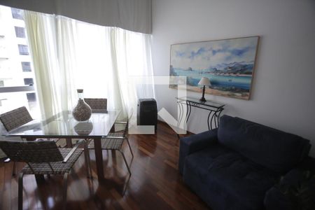 Sala de apartamento para alugar com 1 quarto, 78m² em Belvedere, Belo Horizonte