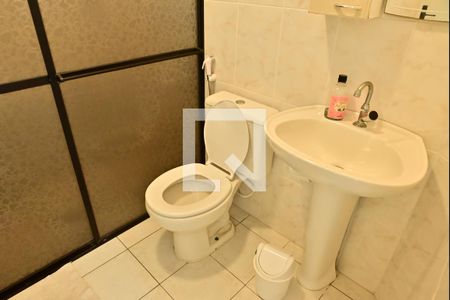 Banheiro de apartamento para alugar com 1 quarto, 40m² em Aviação, Praia Grande