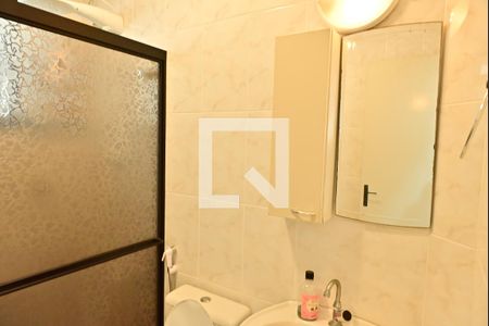 Banheiro de apartamento para alugar com 1 quarto, 40m² em Aviação, Praia Grande
