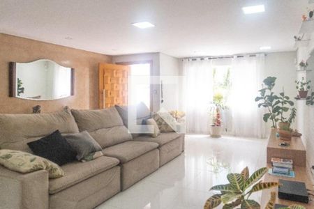Casa para alugar com 4 quartos, 251m² em Jardim Prudência, São Paulo