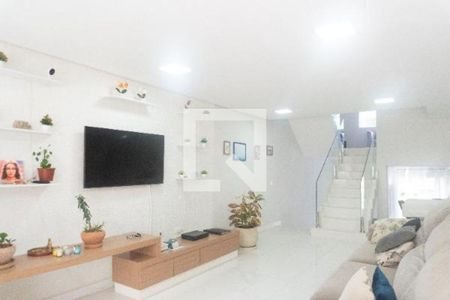 Casa para alugar com 4 quartos, 251m² em Jardim Prudência, São Paulo