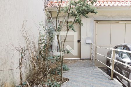 Casa para alugar com 320m², 4 quartos e 8 vagasEntrada