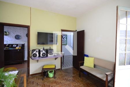 Sala de casa à venda com 5 quartos, 260m² em Vila Mariana, São Paulo