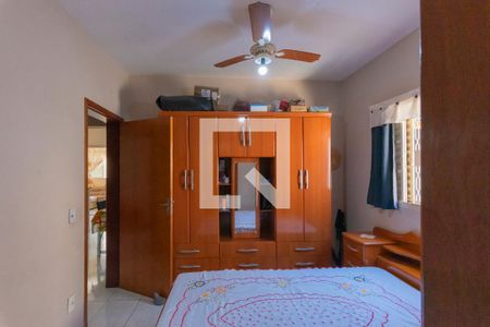 Casa à venda com 184m², 4 quartos e 2 vagas Casa à venda com 184m², 4 quartos e 2 vagasSuíte