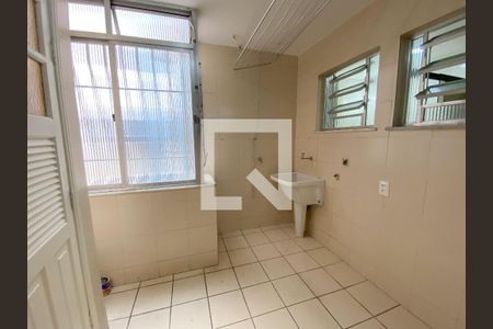 Apartamento à venda com 110m², 3 quartos e 1 vaga Apartamento à venda com 110m², 3 quartos e 1 vagaÁrea de Serviço