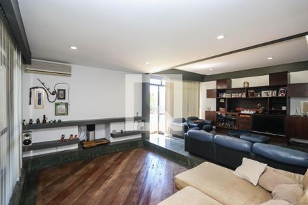 Sala 2 de casa para alugar com 3 quartos, 420m² em Jardim Londrina, São Paulo